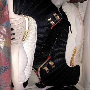 Jordan Cny 12s. Offer up or trades?